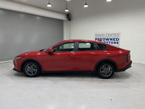 Currant Red 2025 Kia K4 LXS
