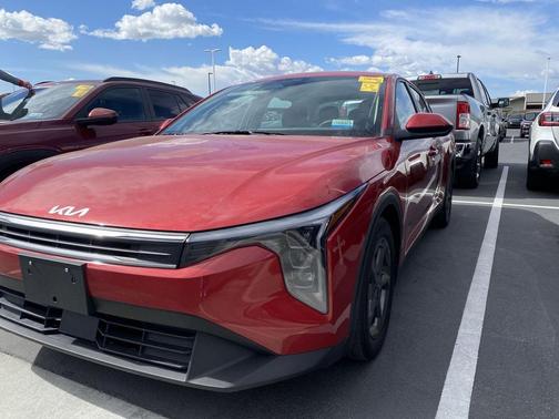 Currant Red 2025 Kia K4 LXS