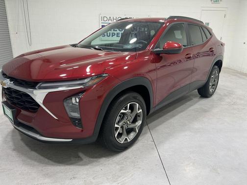 Crimson Metallic 2025 Chevrolet Trax LT