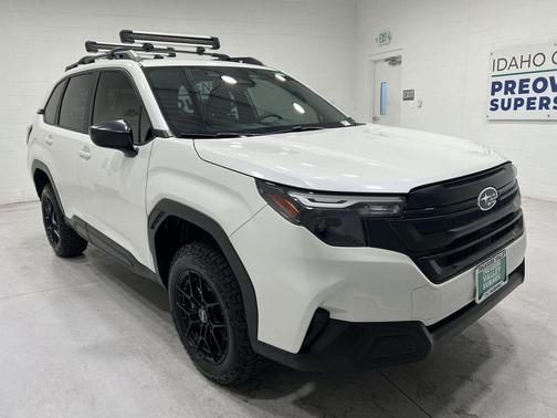 Crystal White Pearl 2025 Subaru Forester Base
