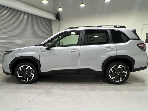 2025 Subaru Forester Hybrid Premium