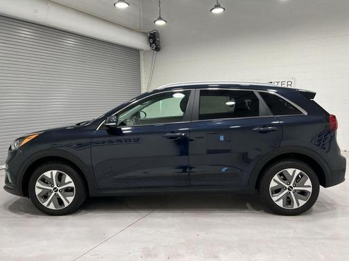 2022 Kia Niro EV EX