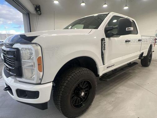 2023 Ford F-350 XLT