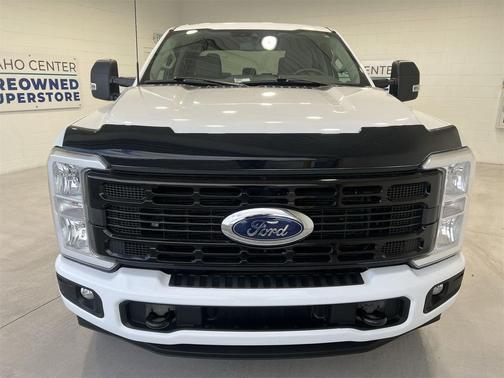 2023 Ford F-350 XLT