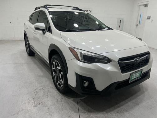 Crystal White Pearl 2019 Subaru Crosstrek 2.0i Limited