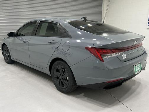 2022 Hyundai ELANTRA HEV Blue