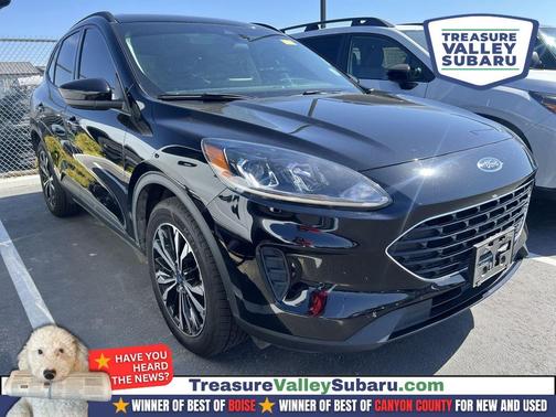 AGATE BLACK METALLIC 2022 Ford Escape SE