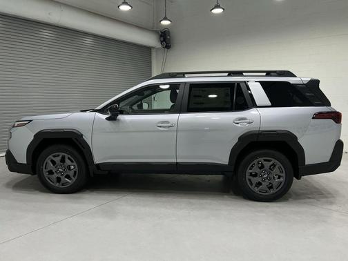 Ice Silver Metallic 2026 Subaru Outback Premium