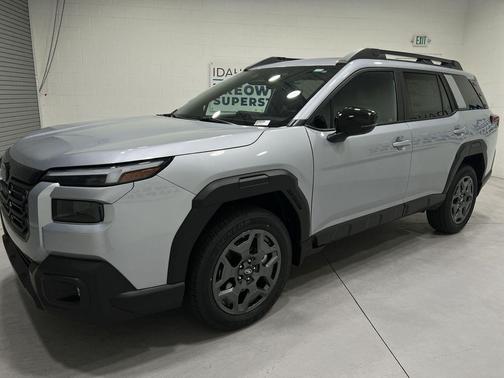 Ice Silver Metallic 2026 Subaru Outback Premium