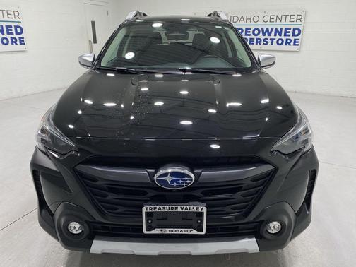 Crystal Black Silica 2025 Subaru Outback Touring