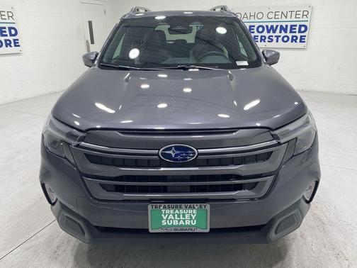 Magnetite Gray Metallic 2026 Subaru Forester Limited