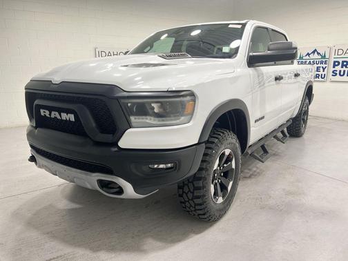 Bright White Clearcoat 2022 RAM 1500 Rebel