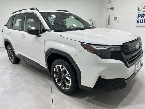 2025 Subaru Forester Base