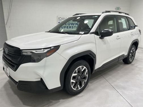 2025 Subaru Forester Base
