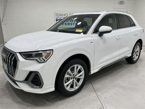 2025 Audi Q3 Premium 45 TFSI S line quattro Tiptronic