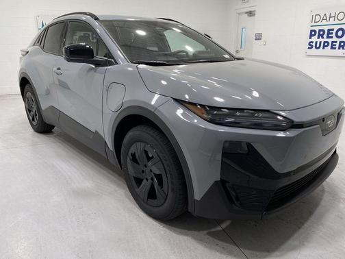 Metropolis Gray Metallic 2026 Subaru Uncharted Sport
