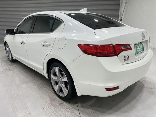 2013 Acura ILX 2.0L Technology