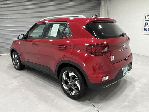 2021 Hyundai VENUE SEL