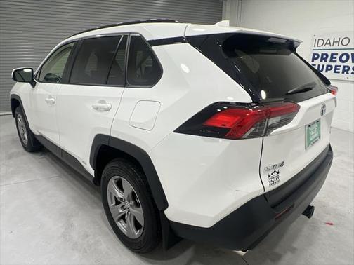2023 Toyota RAV4 Hybrid XLE