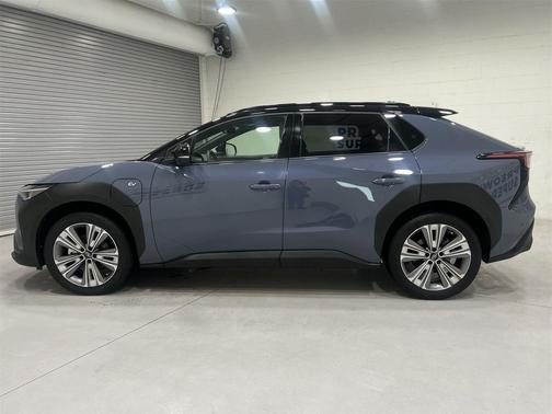 2023 Subaru Solterra Touring