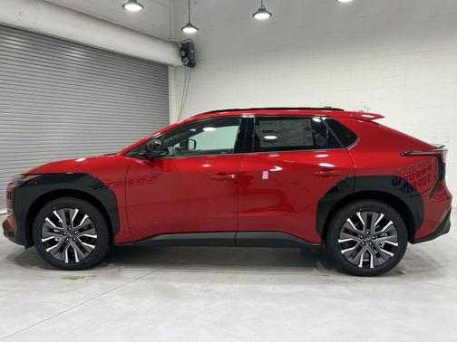 2026 Subaru Solterra Limited