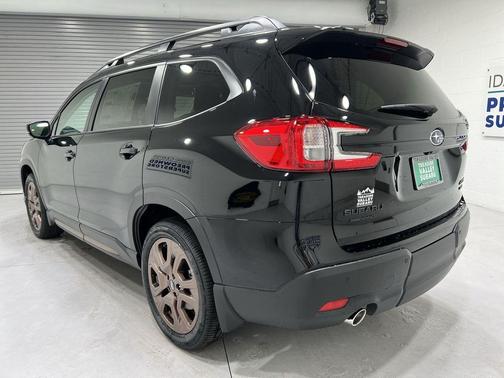 Crystal Black Silica 2026 Subaru Ascent Bronze Edition 7-Passenger