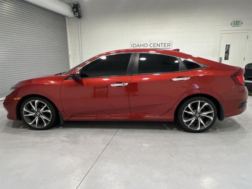 2020 Honda Civic Touring