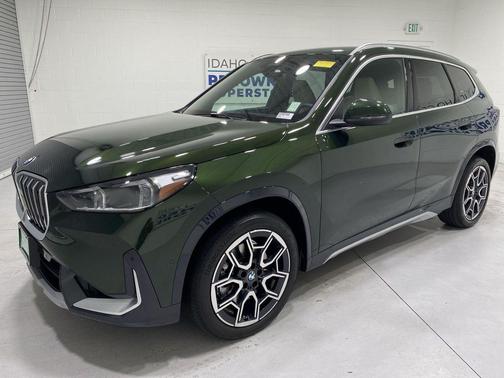 San Remo Green Metallic 2025 BMW X1 xDrive28i