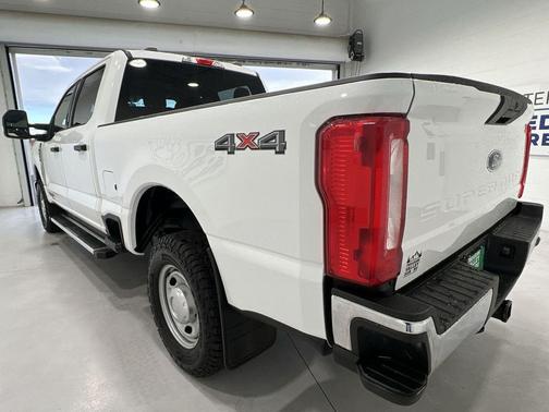 2023 Ford F-250 XLT