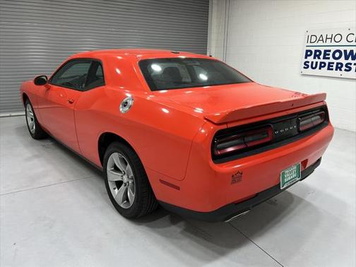 2022 Dodge Challenger SXT