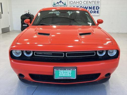 2022 Dodge Challenger SXT