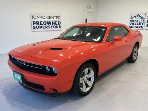 2022 Dodge Challenger SXT