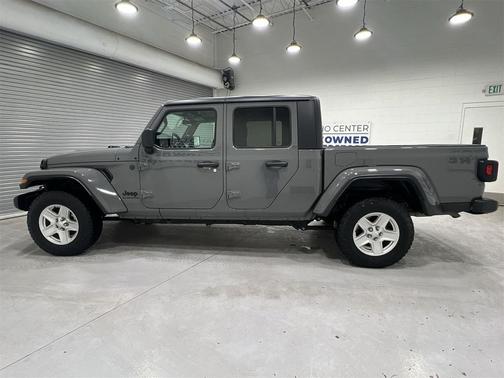 2022 Jeep Gladiator Sport S