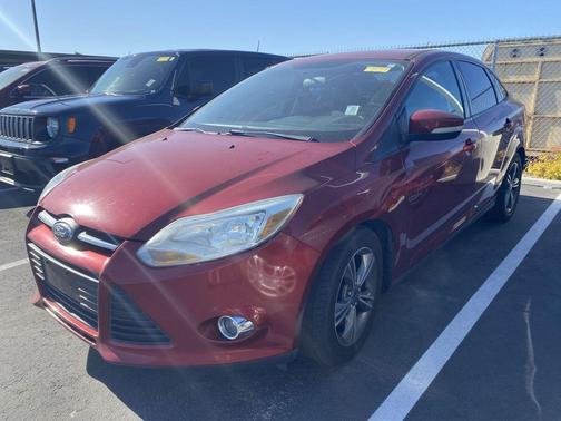 RUBY RED TINTED CLEARCOAT 2014 Ford Focus SE