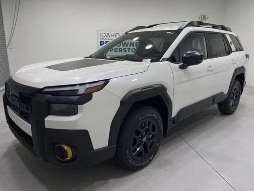 Crystal White Pearl 2026 Subaru Outback Wilderness