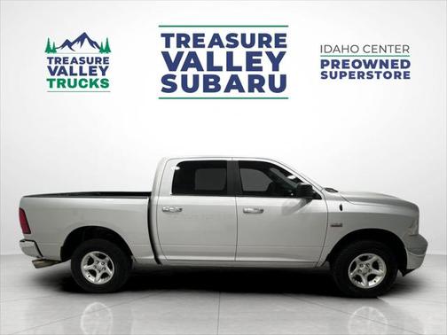 2016 RAM 1500 SLT