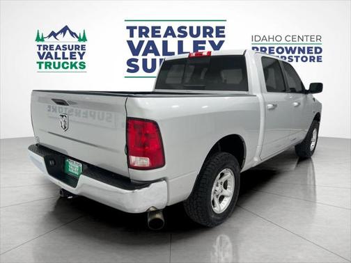 2016 RAM 1500 SLT