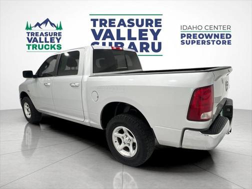 2016 RAM 1500 SLT