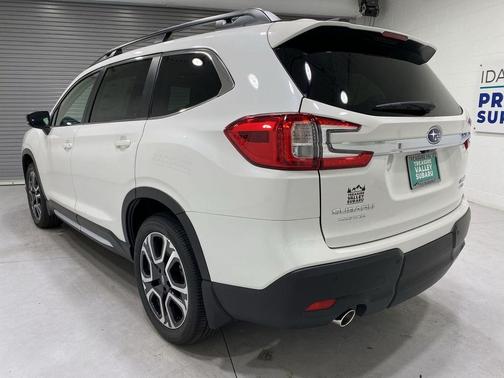 Crystal White Pearl 2026 Subaru Ascent Limited 7-Passenger