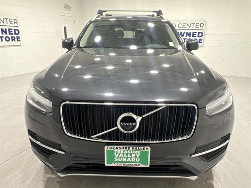 2017 Volvo XC90 T6 Momentum