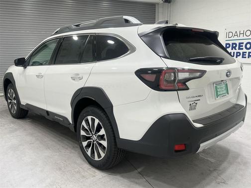 2025 Subaru Outback Touring XT