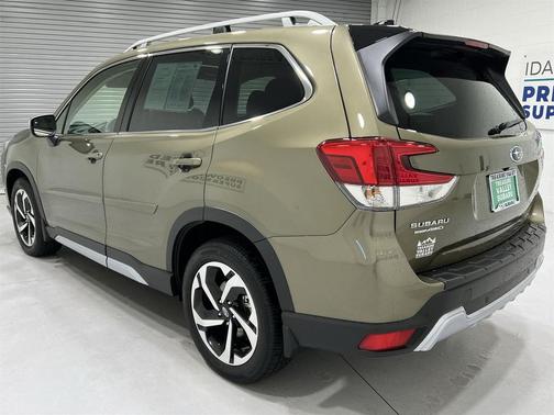 2024 Subaru Forester Touring
