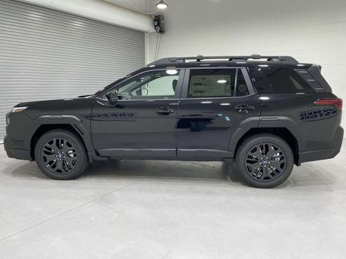 Crystal Black Silica 2026 Subaru Outback Limited XT