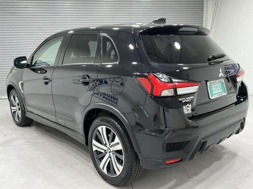 2024 Mitsubishi Outlander Sport SE
