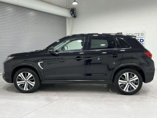 2024 Mitsubishi Outlander Sport SE