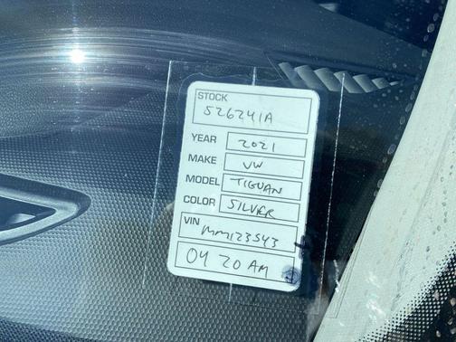 Pyrite Silver Metallic 2021 Volkswagen Tiguan 2.0T SE 4MOTION