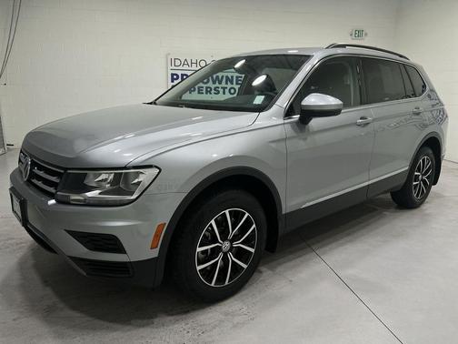 Pyrite Silver Metallic 2021 Volkswagen Tiguan 2.0T SE 4MOTION