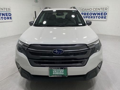 Crystal White Pearl 2026 Subaru Forester Premium