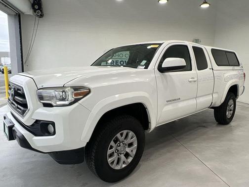 2016 Toyota Tacoma SR5
