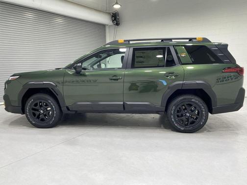 Deep Emerald Green Pearl 2026 Subaru Outback Wilderness